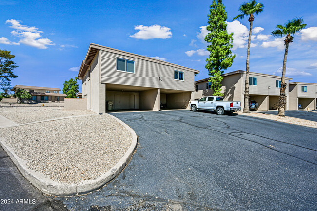 Building Photo - 17009 E Calle Del Oro