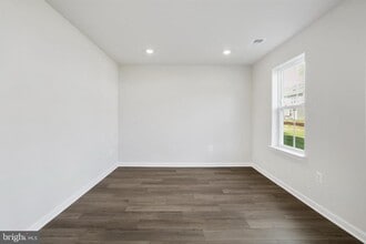 Building Photo - 112 Kinkade Ct