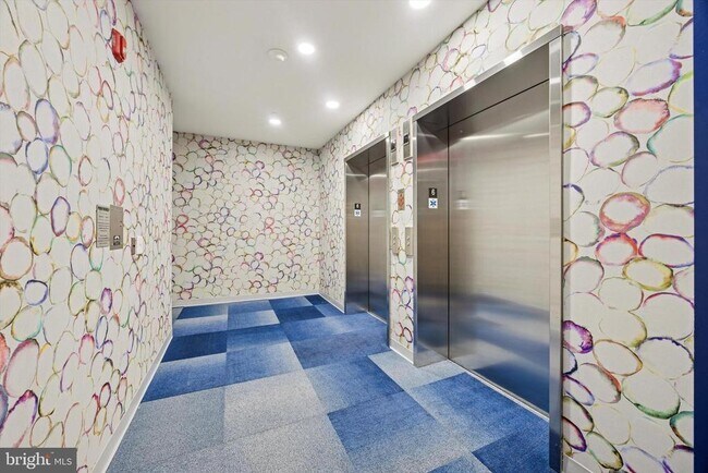 Building Photo - 4240 Chestnut St