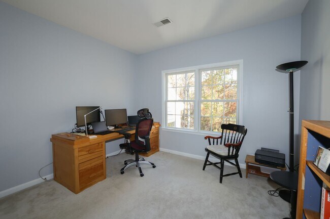 Building Photo - BEAUTIFUL SINGLE FAMILY HOME IN LANSDOWNE