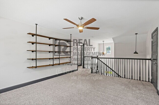 Building Photo - 338 Crusaw Dr