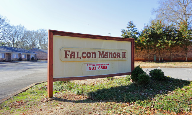 Building Photo - Falcon Manor II