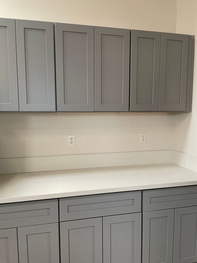 Building Photo - The Colony 55+