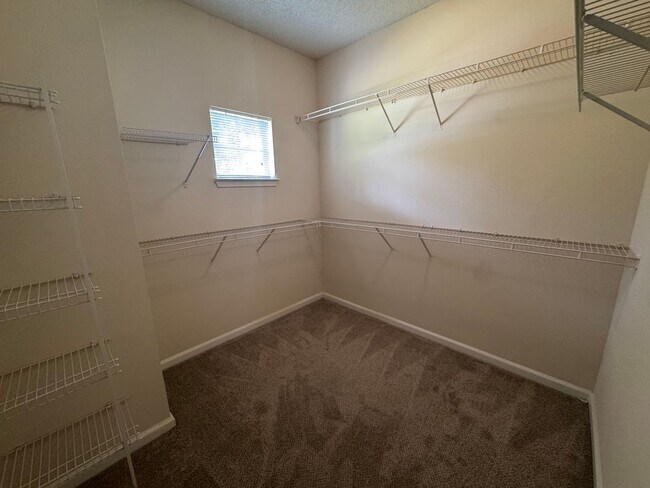 Building Photo - Fall Into Savings –$1,000 off 1st months r...