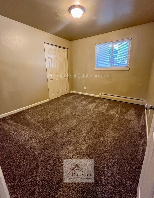 Building Photo - 1197 Cree Dr