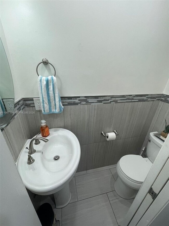 Building Photo - 755 Sand Creek Cir