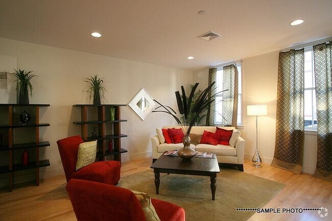 Building Photo - 115 2nd St
