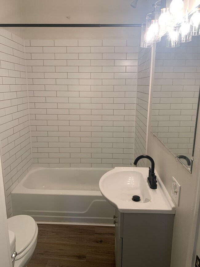 Building Photo - Future Rental-Cozy 1 Bedroom House with bo...