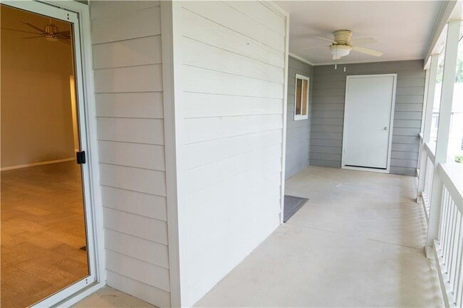 Building Photo - 72 Fair Haven Way