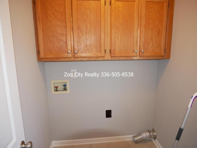 Building Photo - 1229 Appaloosa Trail