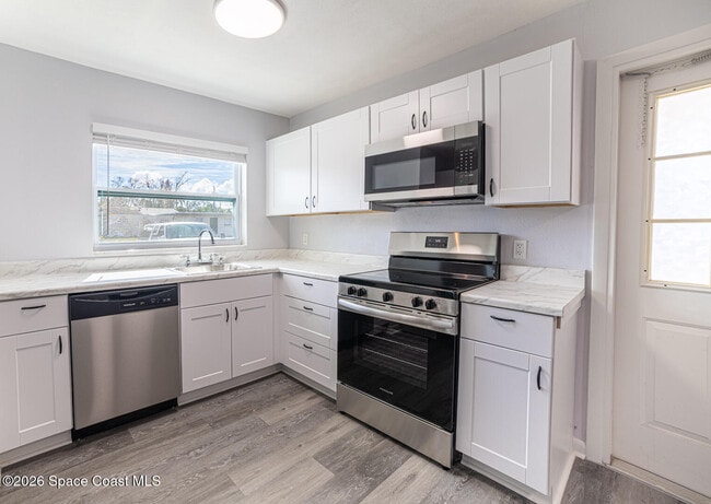 Building Photo - 3332 Elder St