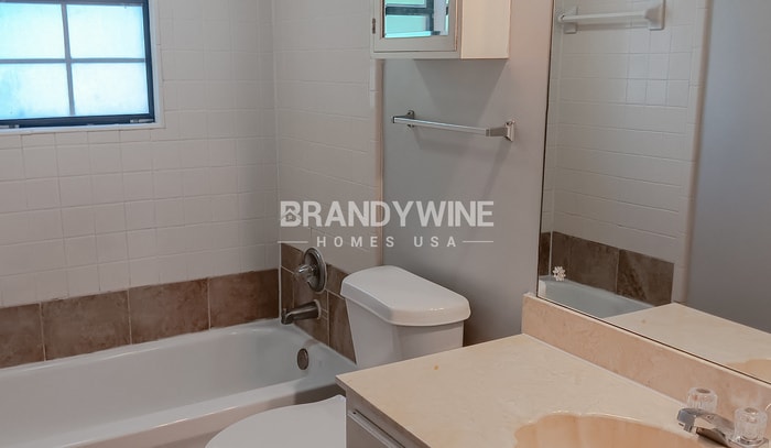 Building Photo - 6780 Burlingame Dr