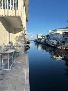 Building Photo - 75 Coral Dr