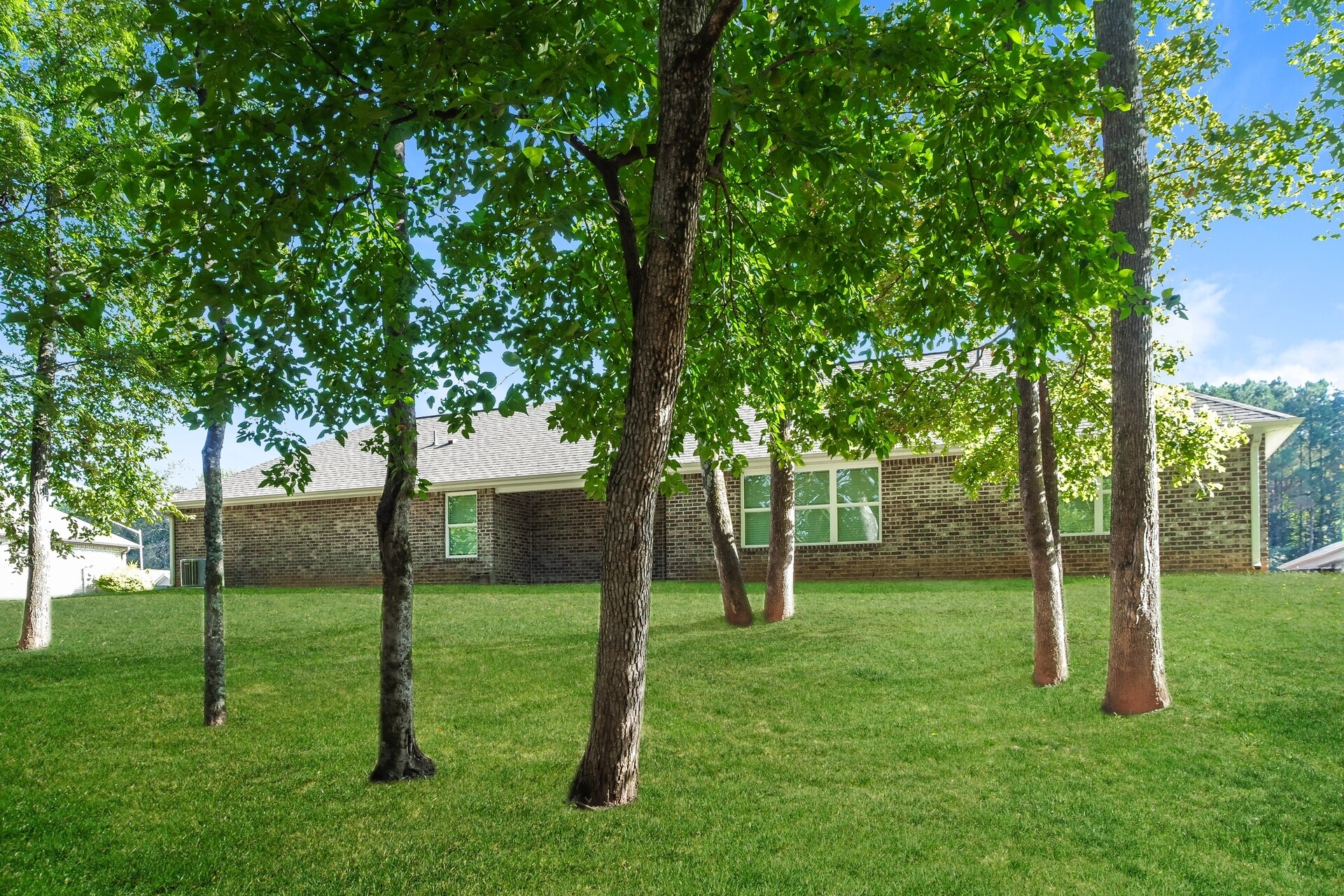 Building Photo - 127 Westerbrook Dr