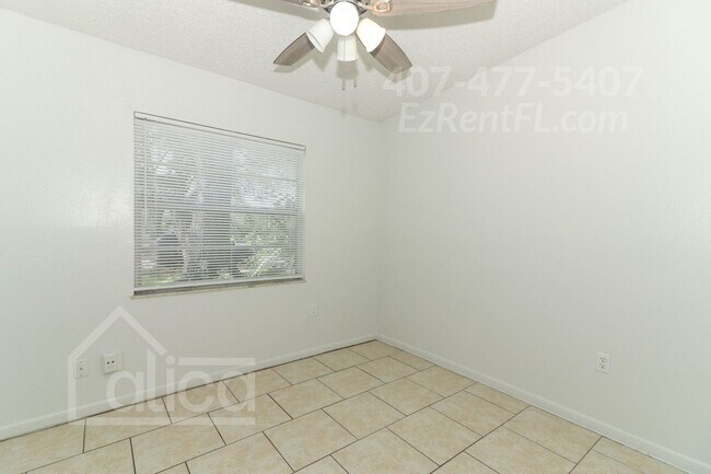 Building Photo - Completely Remodeled 3/1 in Orlando with C...