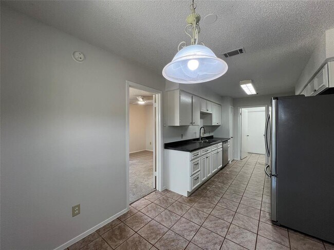 Building Photo - 11510 Powder Mill Trail