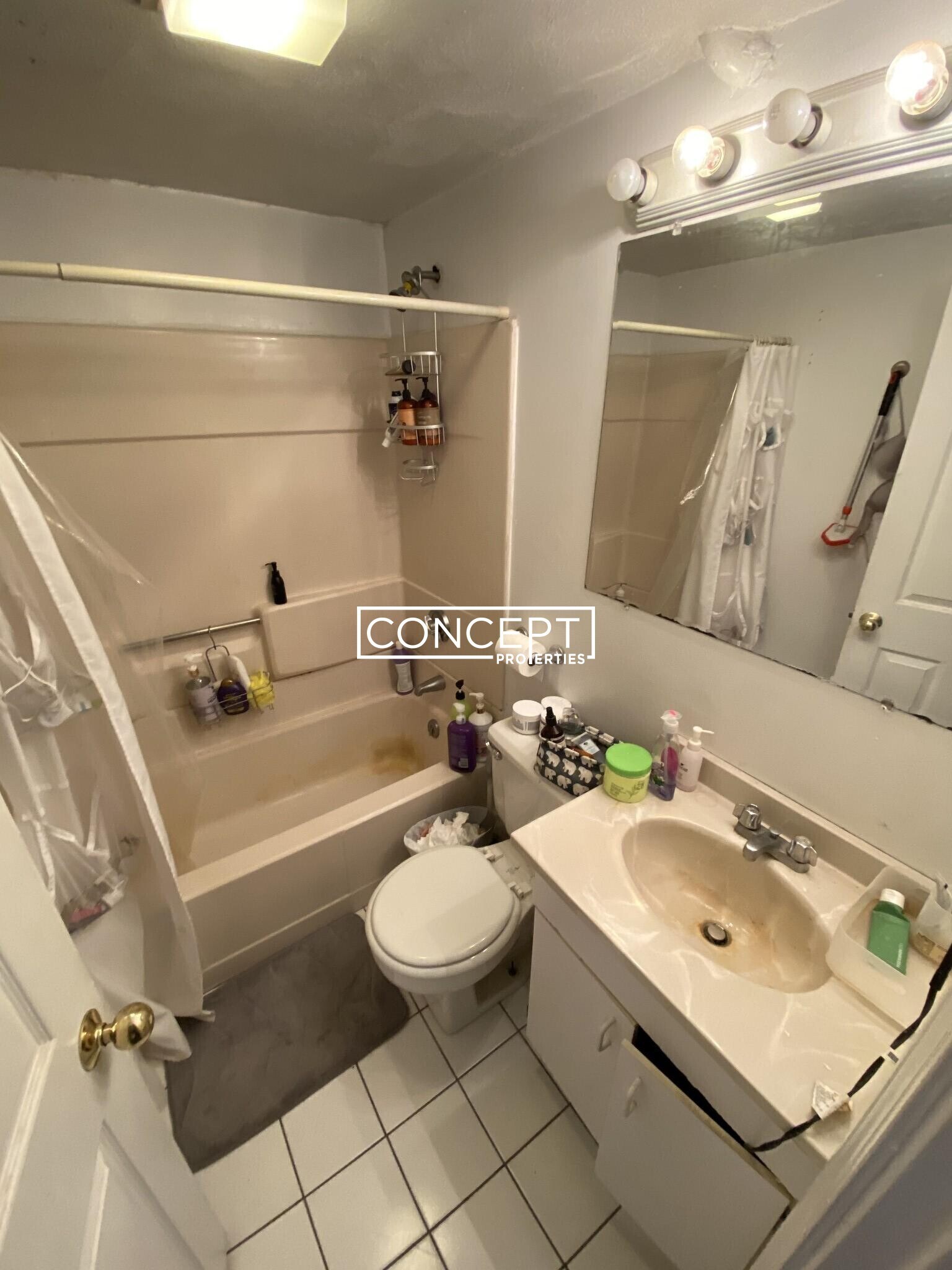 Building Photo - 22 St Cyprians Pl