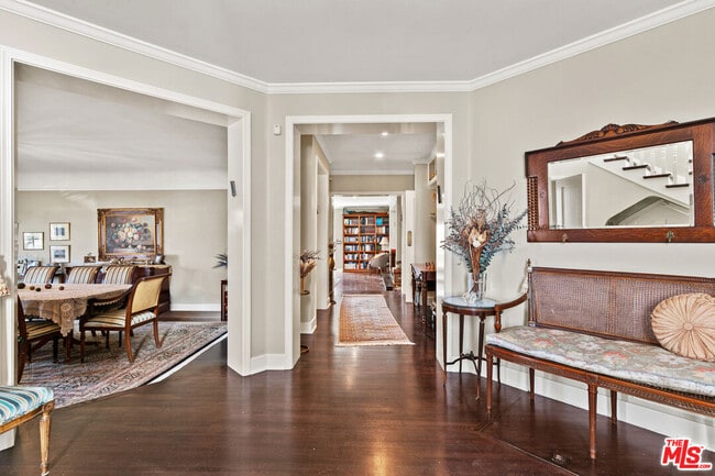 Building Photo - 401 N McCadden Pl