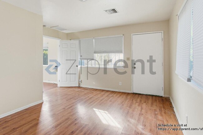 Building Photo - 4451 Stansbury Ave