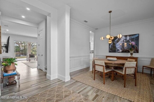 Building Photo - 528 S Sea Lake Ln