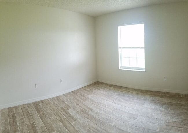 Building Photo - 40 Hemlock Trace