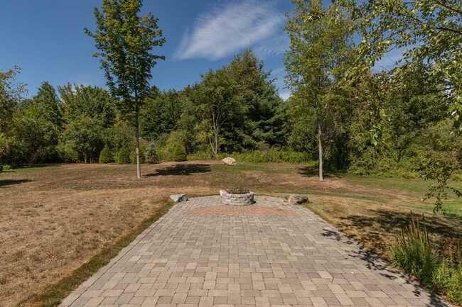 Building Photo - 32 Olive Meadow Ln