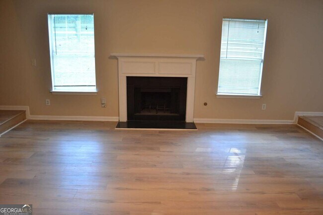 Building Photo - 6157 Red Top Loop