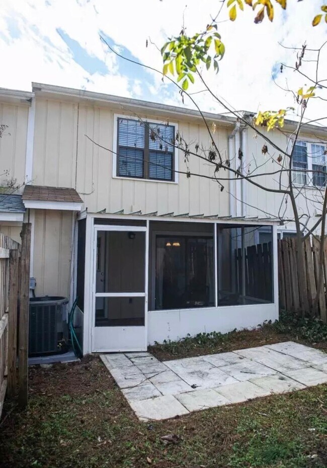 Building Photo - 2506 Prest Ct