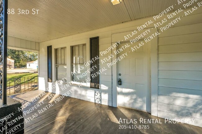 Building Photo - 88 3rd St