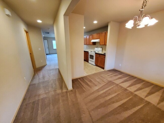 Building Photo - Left Side Duplex Available
