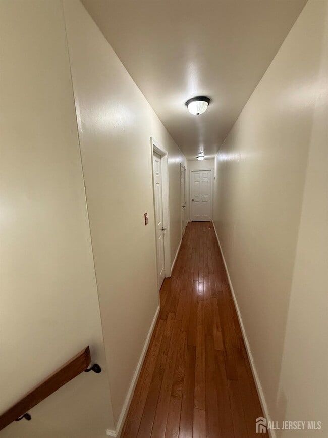 Building Photo - 6 Boyard Ct