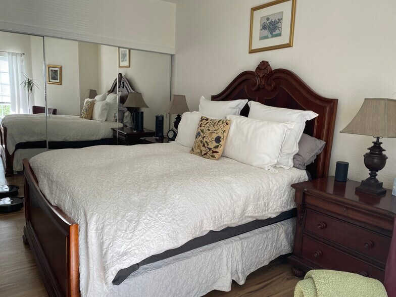 Master Bedroom - 611 Horizon Cv