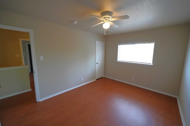 Building Photo - 2 Story Home Available in Cibolo! Realtor commission: $500