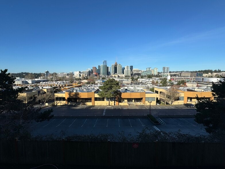 Building Photo - 701 122nd Ave NE