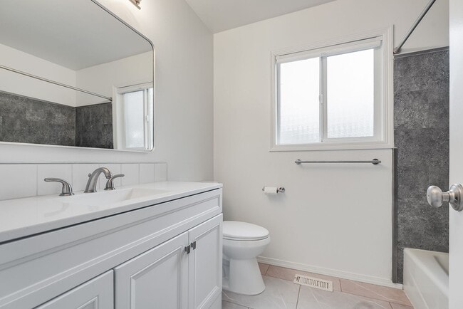 Building Photo - Beautiful 3 Bed, 2 Bath Rental Home in Beaverton!