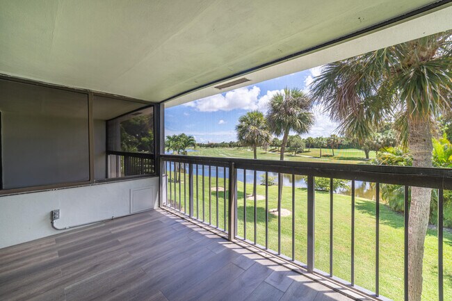 Building Photo - 2451 Presidential Way