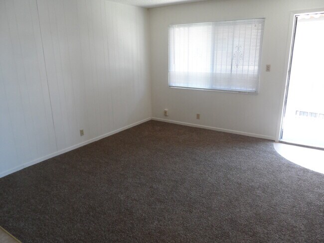 Building Photo - Affordable 1 Bedroom Condo in Central Las Vegas