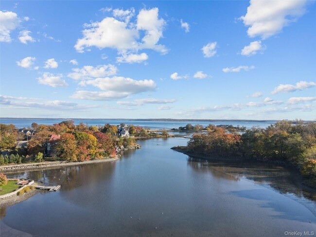 Building Photo - 63 Seaview Ave