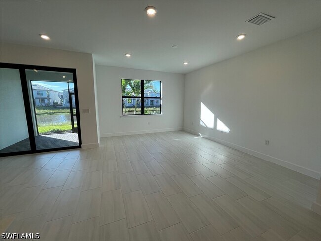 Building Photo - 4101 Sonoma Oaks Wy