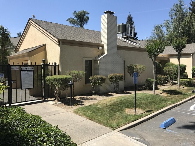 Building Photo - 3400 Sullivan Ct