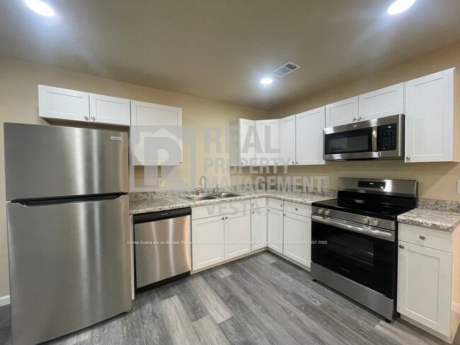 Building Photo - Brand New Two Bedroom Townhome in Warner R...