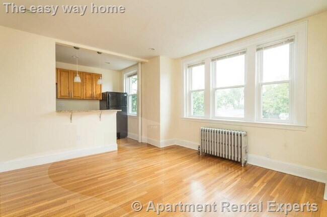 Primary Photo - 136 Highland Ave