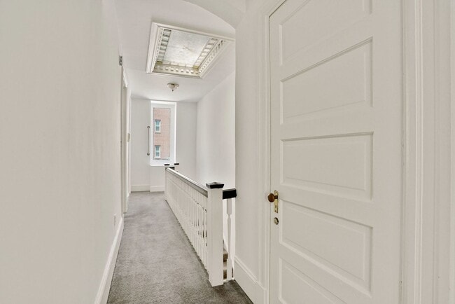 Building Photo - Professionally Managed// 3 Bedroom 2 Bathroom Condo // Kalorama/Dupont Circle// 1 Parking Spot In...