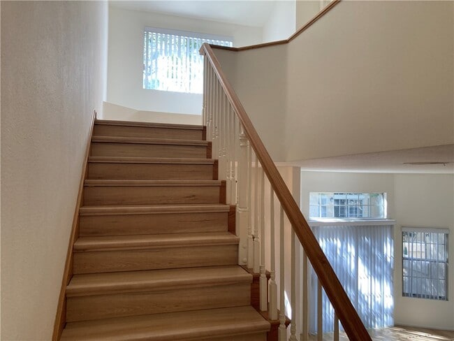 Building Photo - 2300 Maple Ave