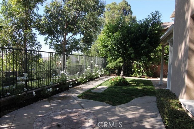 Building Photo - 16 Hearthside Rd