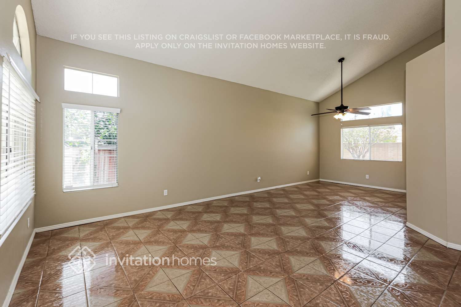 Building Photo - 2699 W Calle Vista Dr