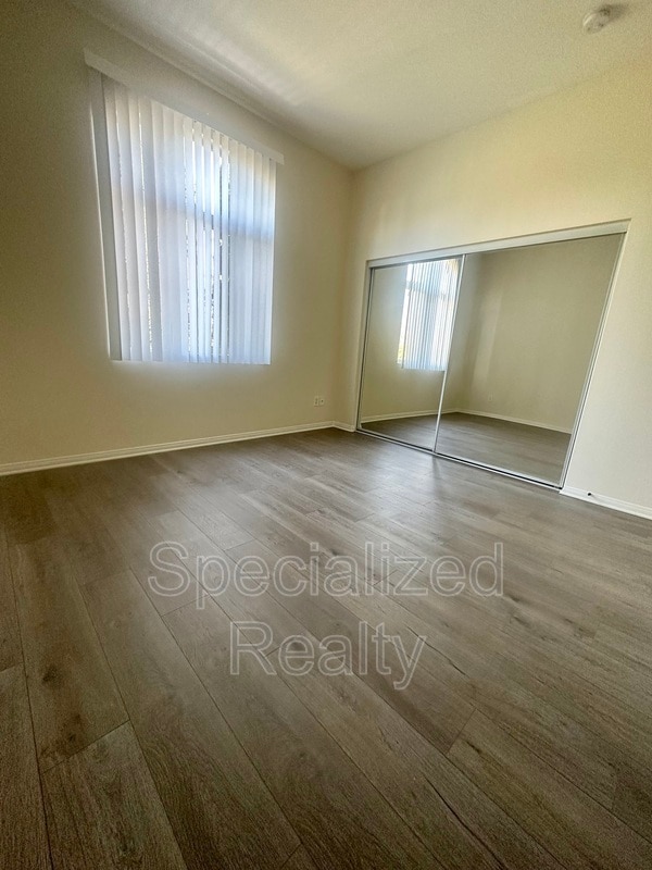 Building Photo - 5716 Whitsett Ave