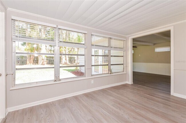 Building Photo - 2839 Hope St