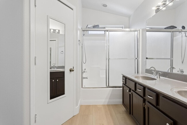 Building Photo - 17435 N 46th St