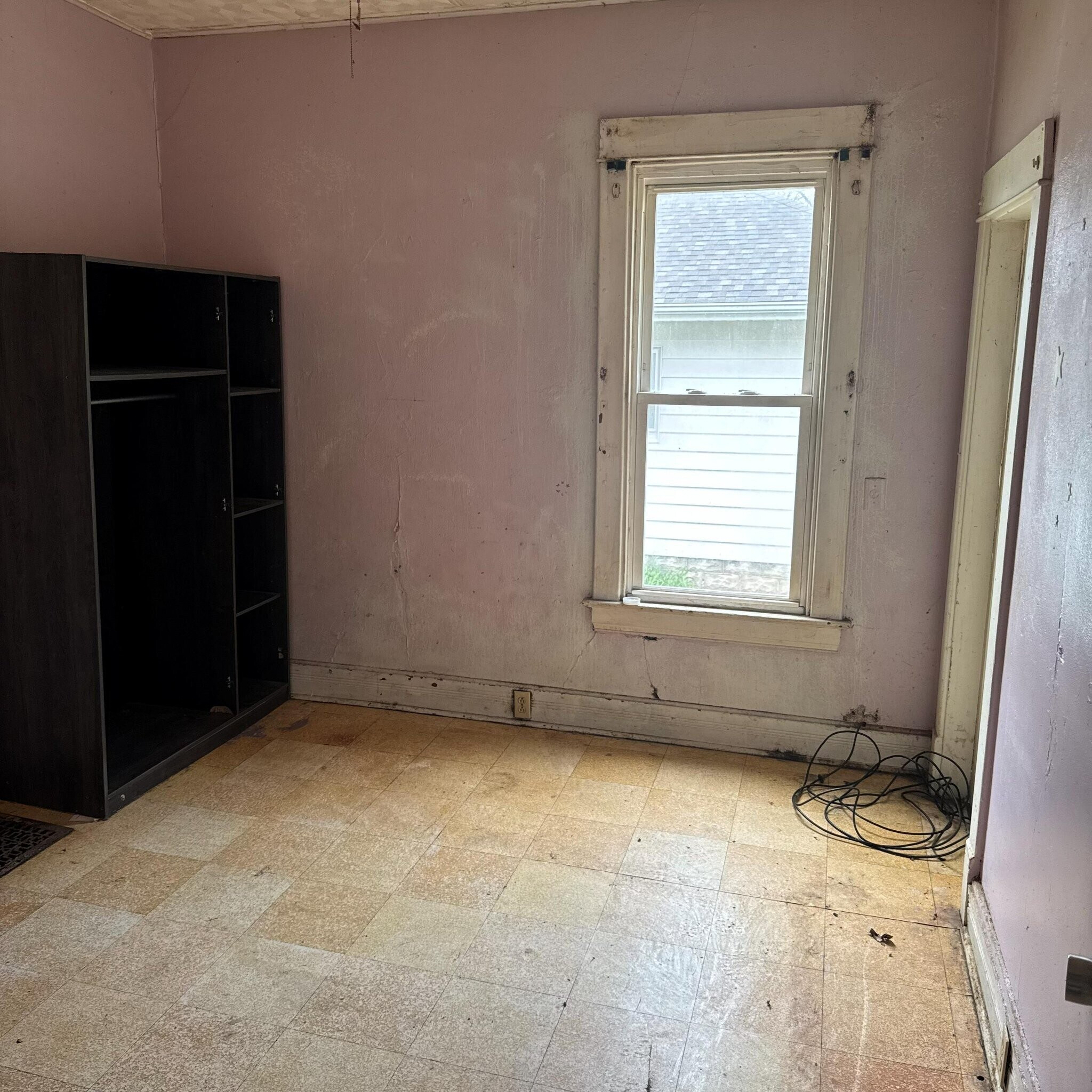 Building Photo - 1629 S Rodgers Ave